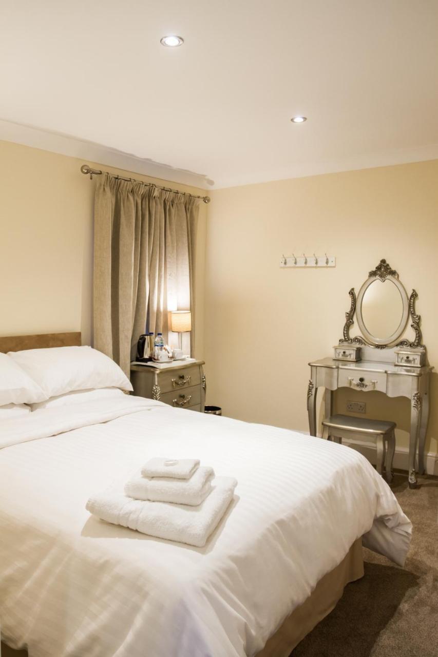 Fair Oak House Exeter Airport Hotel Ngoại thất bức ảnh