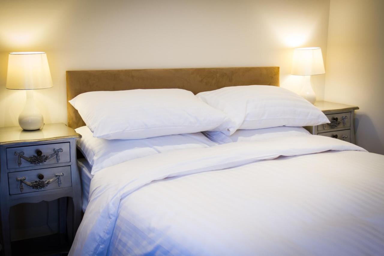 Fair Oak House Exeter Airport Hotel Ngoại thất bức ảnh